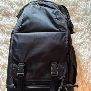 Lowepro Fastpack BP 250 AW II - A Travel-Ready Backpack for DSLR and 15" Laptop